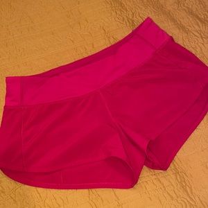 Lululemon Bright Red Speed Up Athletic Shorts 2 1/2 inch- size 6